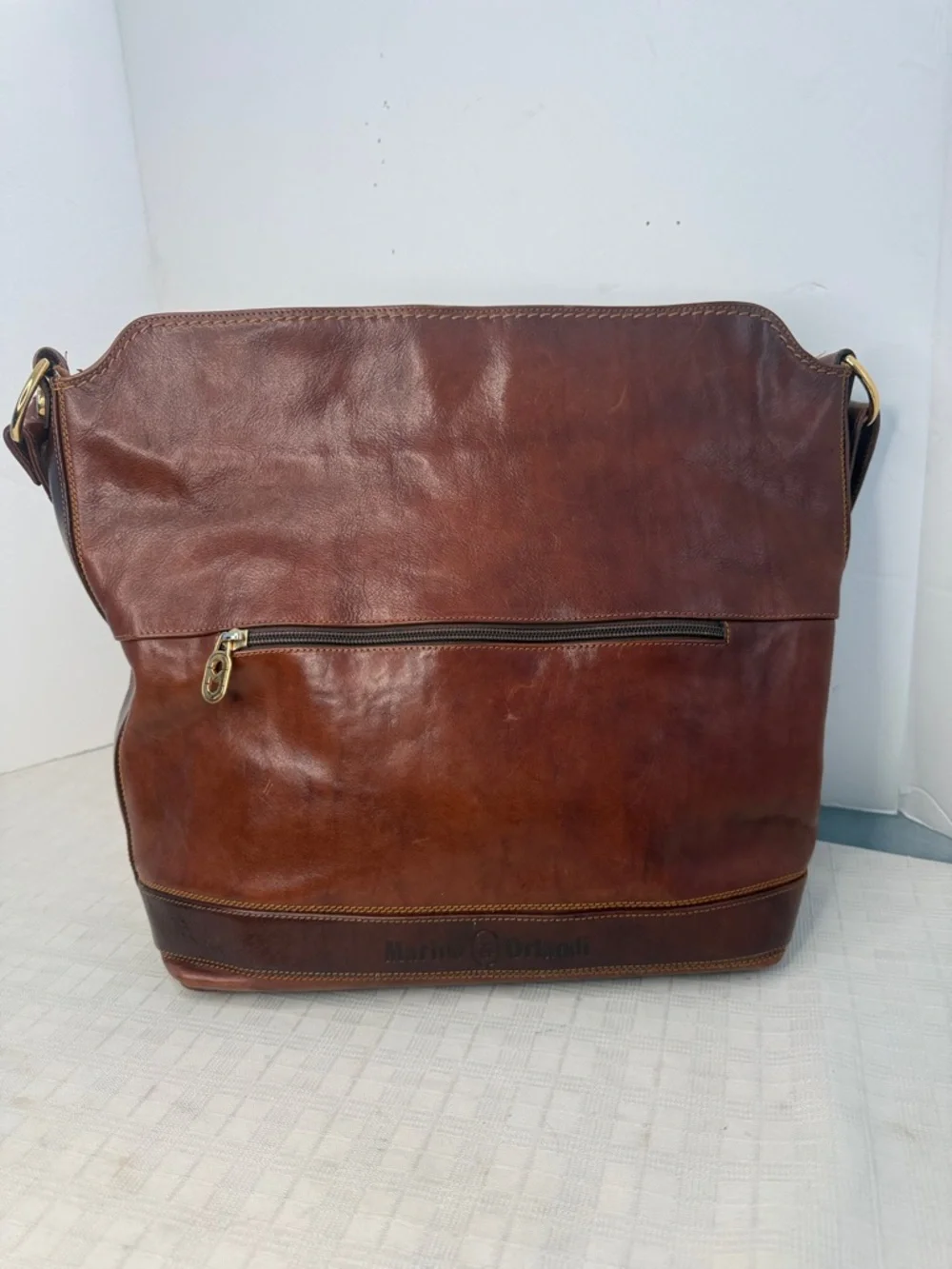Marino Orlandi leather shoulder bag, handmade in Italy.